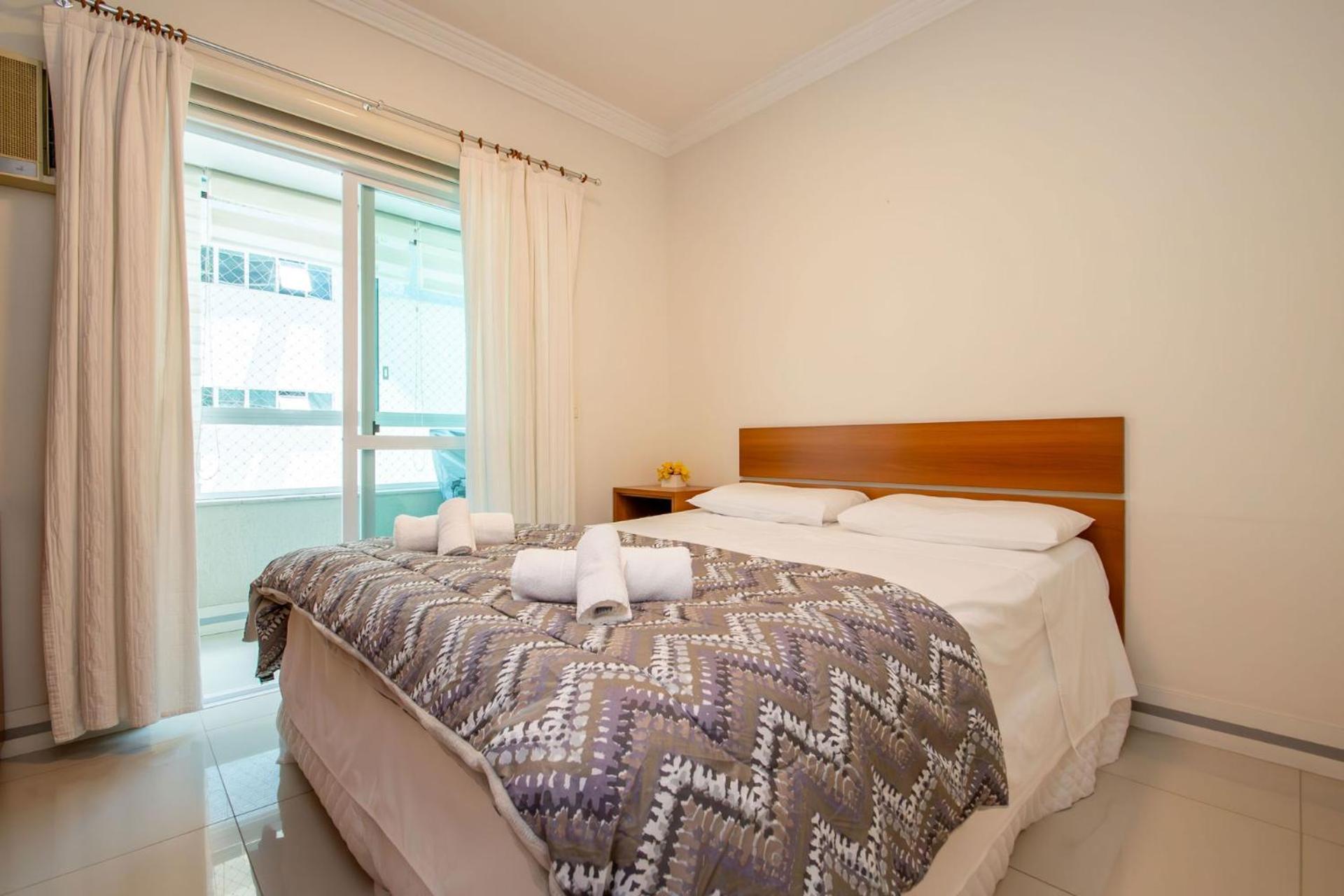 Apartamento Apto A 250m Da Na Barra Sul Sv7987